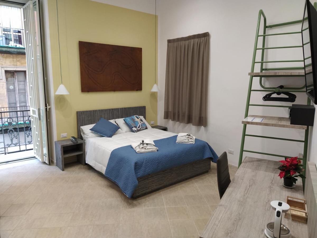 La Casa Di Halley Nápoly Kültér fotó